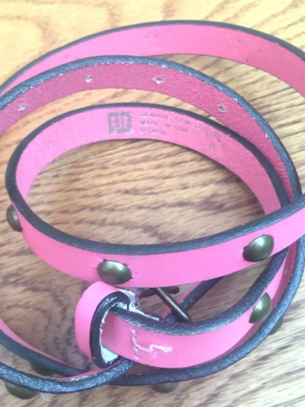 VINTAGE GAP PINK LEATHER STUDDED SKINNY BELT WOMENS M MADE IN USA